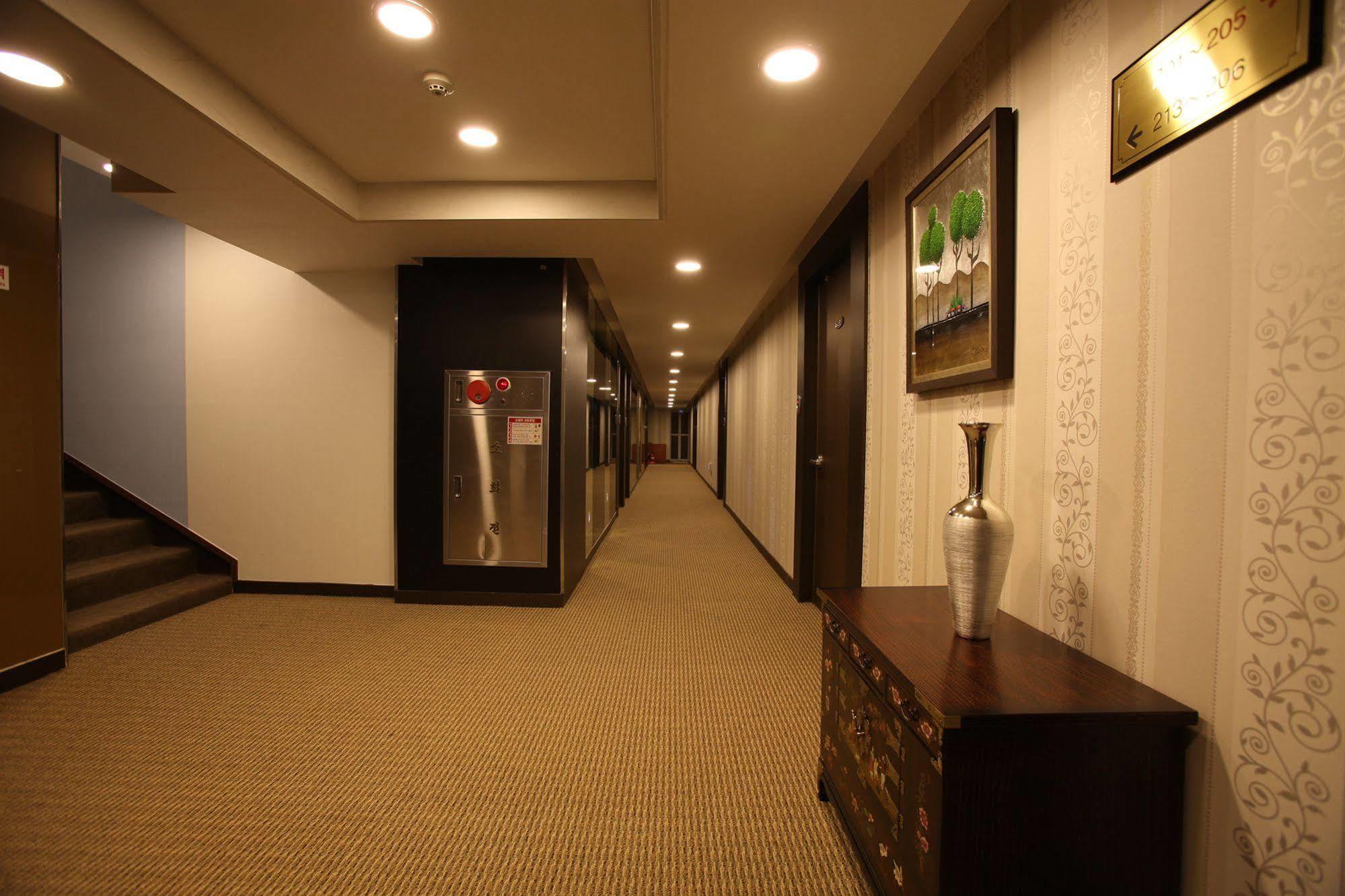 Hill House Seoul Myeongdong Hotell Eksteriør bilde